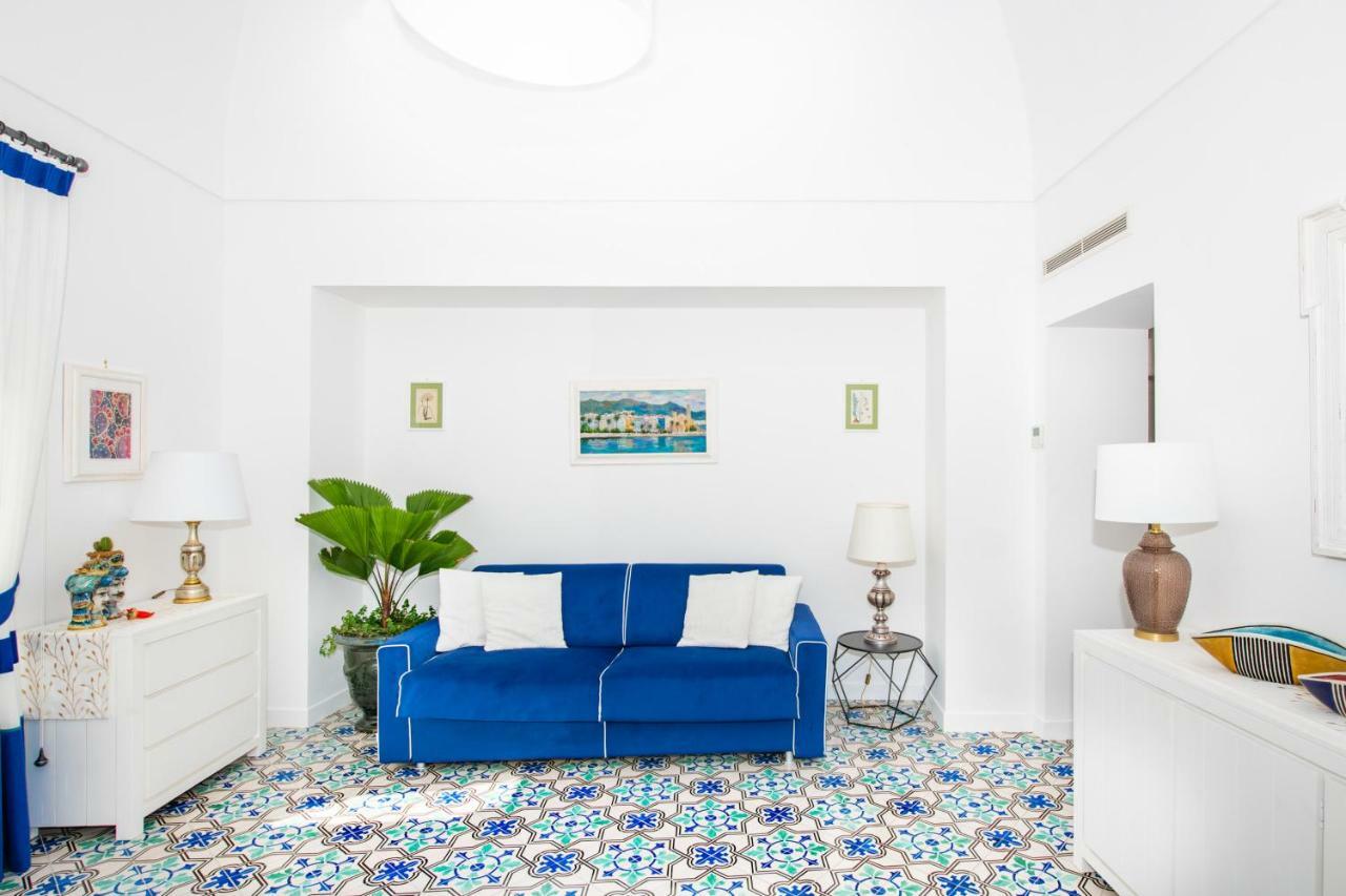 Punta Re Hotell Positano Exteriör bild